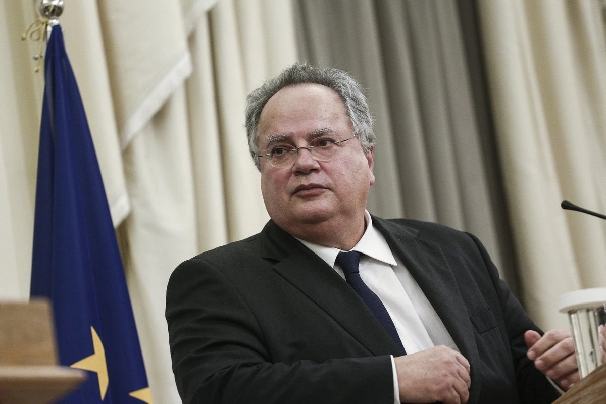 Αποσύρει τον πρέσβη από τη Ρωσία ο Κοτζιάς – Υποβαθμίζει κατακόρυφα τις διπλωματικές σχέσεις με Μόσχα – Πρωτοφανής κίνηση στα χρονικά